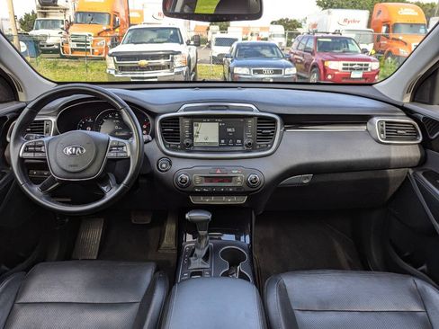 Used 2020 Kia Sorento SX AWD/4WD image 2