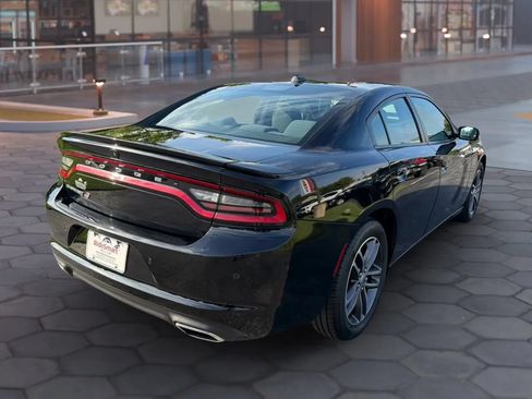 Used 2019 Dodge Charger SXT AWD/4WD image 10