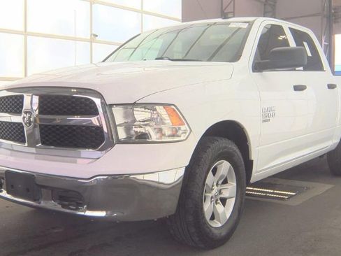Used 2022 RAM 1500 Classic SLT w/ Electronics Group AWD/4WD image 2