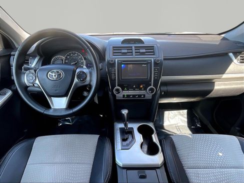 Used 2013 Toyota Camry SE FWD image 7