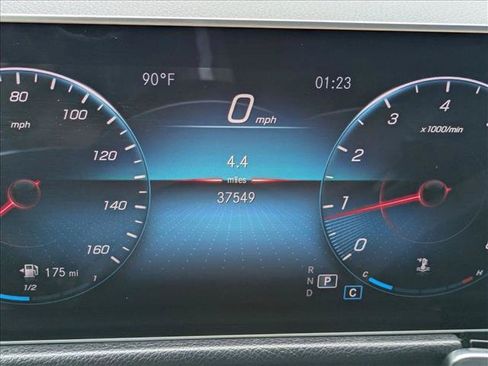 Certified 2020 Mercedes-Benz GLB 250 image 11