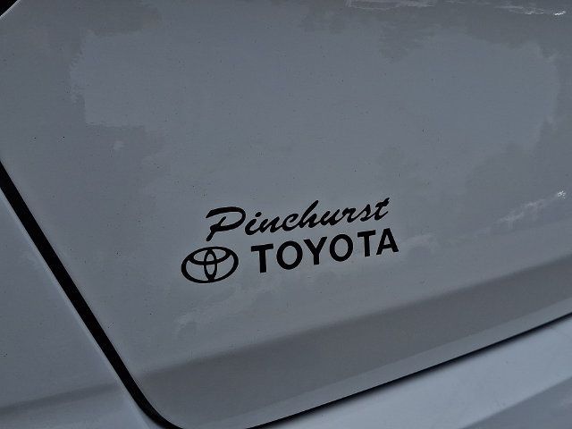 Certified 2025 Hyundai Venue SEL FWD image 40