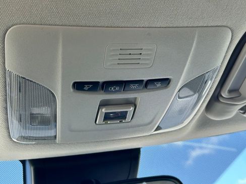 Used 2022 Toyota Corolla LE FWD image 18