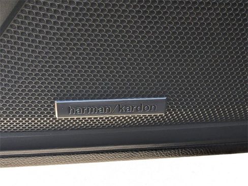 Used 2021 Subaru Outback Limited image 34