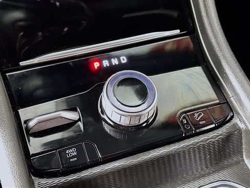 Used 2024 Jeep Grand Cherokee Limited 4xe image 21