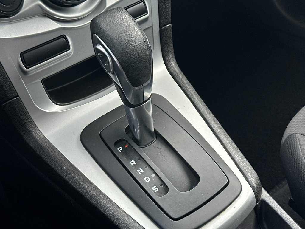 Used 2018 Ford Fiesta SE FWD image 19