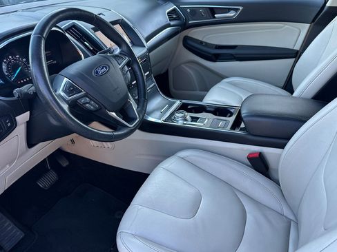 Used 2019 Ford Edge Titanium w/ Cold Weather Package image 10