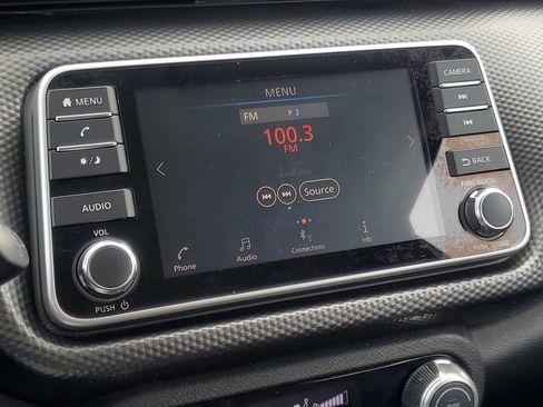 Used 2019 Nissan Kicks SV image 19