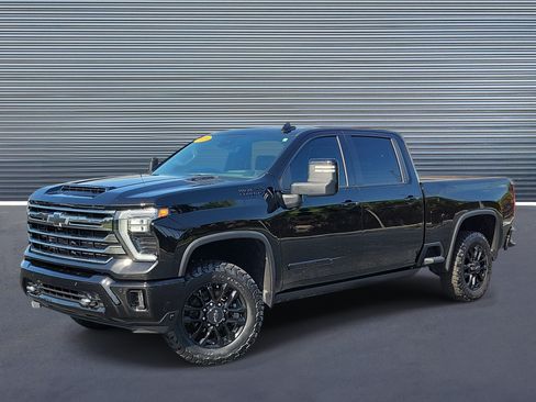 Used 2025 Chevrolet Silverado 2500 High Country w/ Midnight Edition AWD/4WD image 1