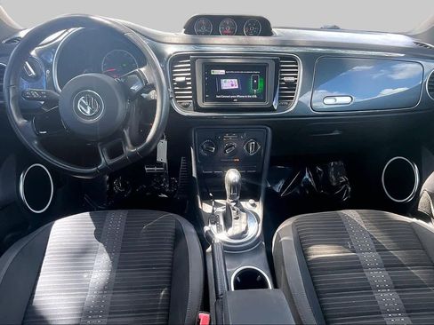 Used 2013 Volkswagen Beetle 2.0T FWD image 15