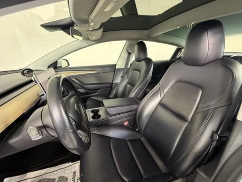 Used 2023 Tesla Model 3 Standard Range RWD image 7