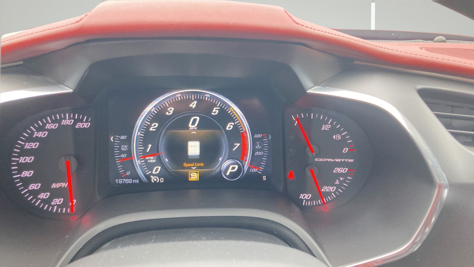 Used 2016 Chevrolet Corvette Stingray Coupe w/ 3LT Preferred Equipment Group RWD image 19