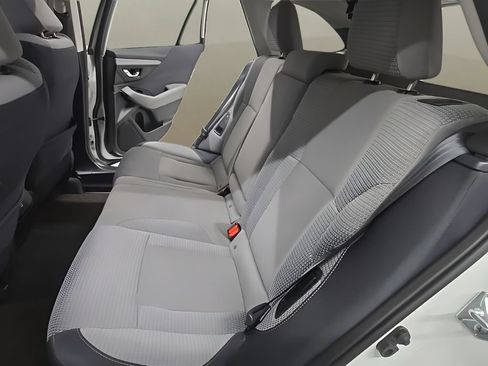 Used 2023 Subaru Outback Premium AWD/4WD image 15