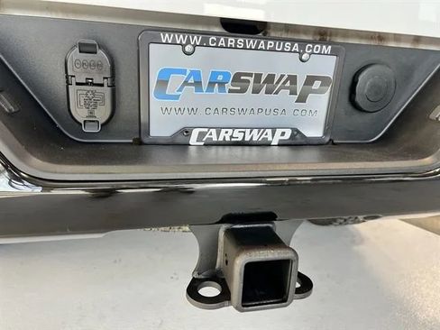 Used 2024 Chevrolet Silverado 2500 Custom w/ Custom Value Package image 21