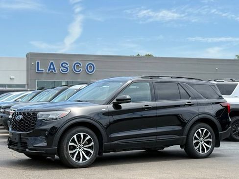 Certified 2025 Ford Explorer ST-Line AWD/4WD image 34