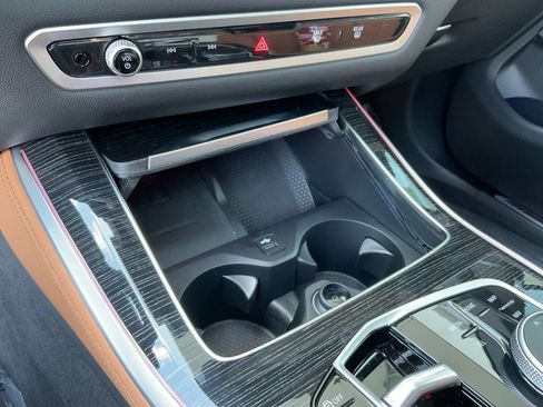 Used 2026 BMW X5 sDrive40i w/ M Sport Package RWD image 18