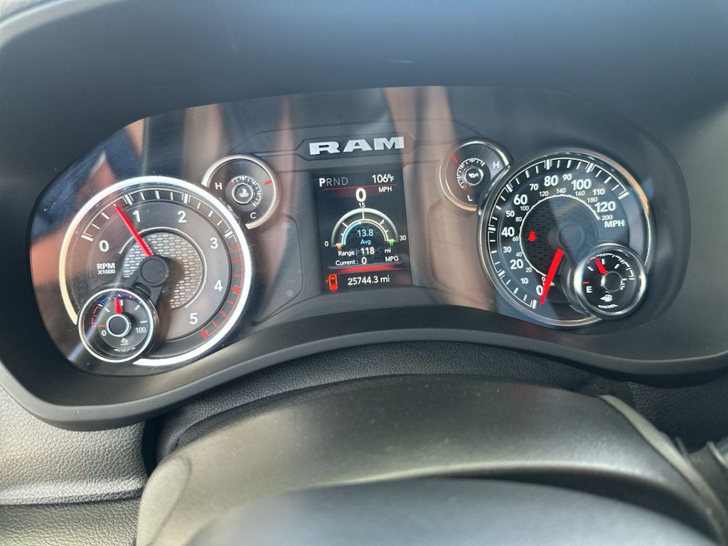 Used 2024 RAM 3500 Tradesman w/ Chrome Appearance Group AWD/4WD image 8