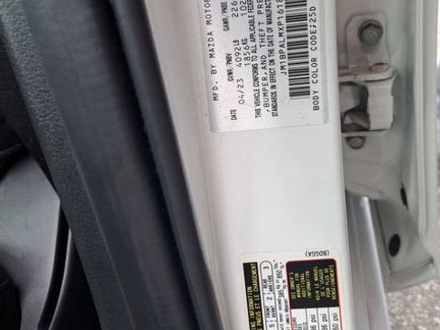 Certified 2023 MAZDA MAZDA3 s FWD image 31