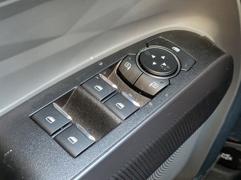 New 2026 Ford Maverick Lariat w/ Black Appearance Package image 30