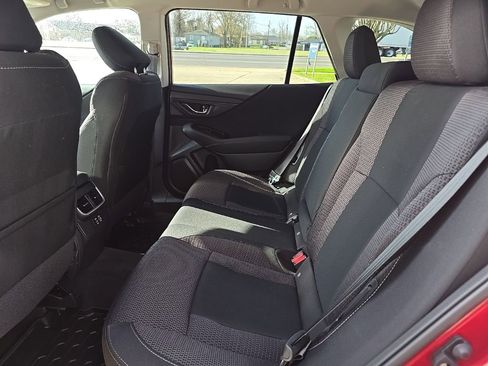 Used 2025 Subaru Outback Premium image 19