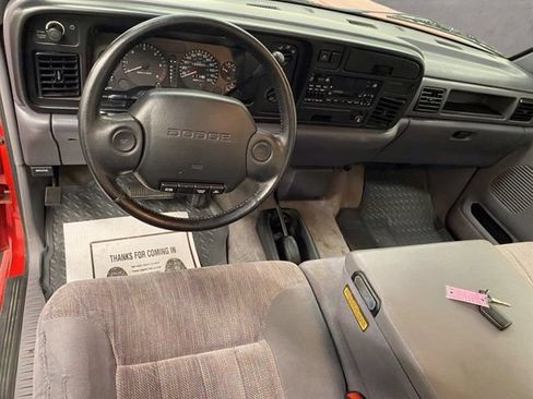 Used 1997 Dodge Ram 1500 Truck 4x4 Club Cab image 2
