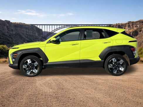 Used 2025 Hyundai Kona SEL AWD/4WD image 6
