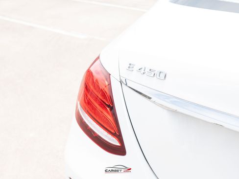 Used 2019 Mercedes-Benz E 450 4MATIC Sedan w/ Premium Package image 48
