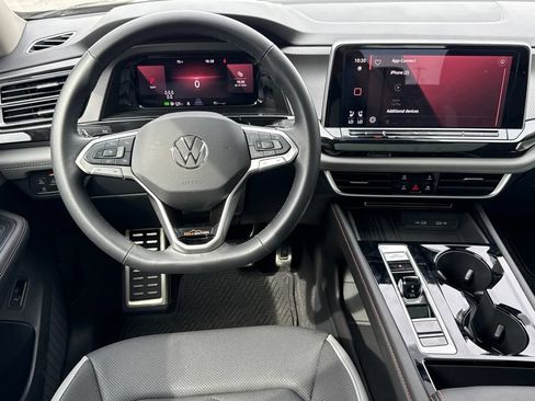 Used 2026 Volkswagen Atlas Peak Edition AWD/4WD image 17