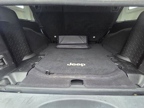Used 2013 Jeep Wrangler Unlimited Sport image 18