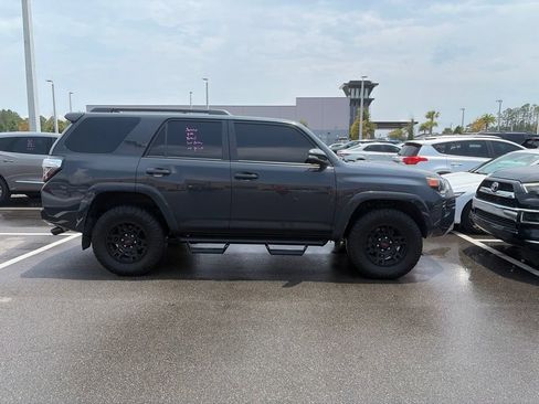 Used 2024 Toyota 4Runner TRD Off-Road Premium w/ Moonroof Package AWD/4WD image 2