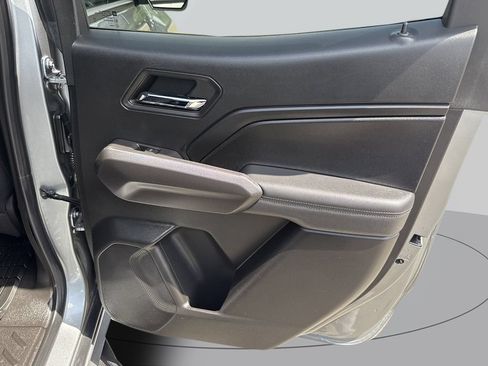 Used 2024 Chevrolet Colorado LT AWD/4WD image 24