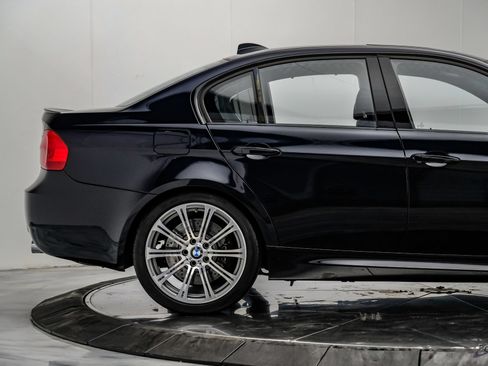 Used 2011 BMW M3 Sedan RWD image 21