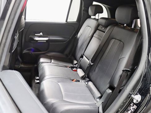 Used 2020 Mercedes-Benz GLB 250 4MATIC image 26