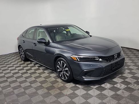 Certified 2023 Honda Civic EX-L image 1