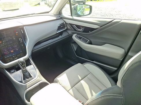 Used 2022 Subaru Outback Limited AWD/4WD image 17