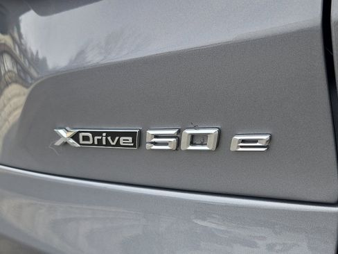 Used 2025 BMW X5 xDrive50e image 32