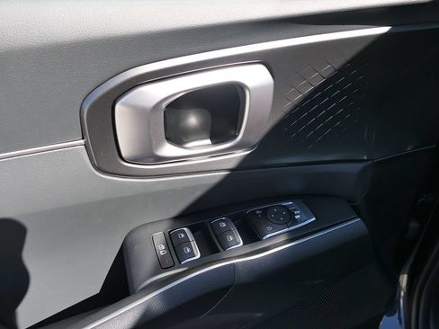 New 2026 Kia Sorento LX FWD image 12
