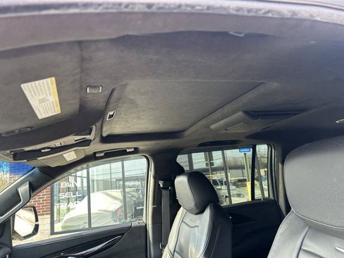 Used 2020 Cadillac Escalade ESV Platinum image 25