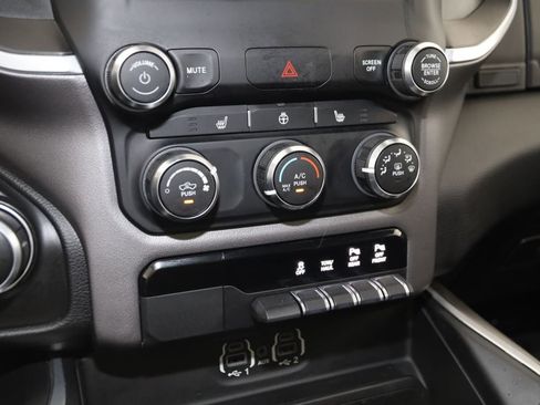 Used 2023 RAM 1500 Big Horn AWD/4WD image 27