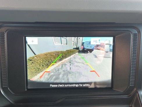 Used 2021 Ford Bronco Badlands image 23