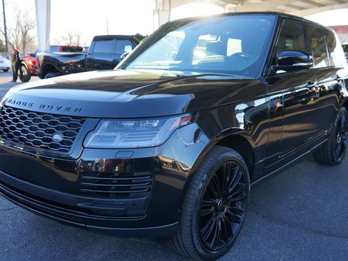 Used 2020 Land Rover Range Rover HSE image 7