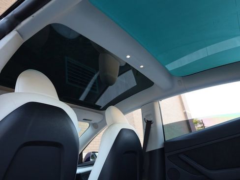 Used 2023 Tesla Model 3 Standard Range image 19