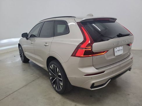 New 2026 Volvo XC60 B5 Ultra w/ Protection Package Premier AWD/4WD image 7