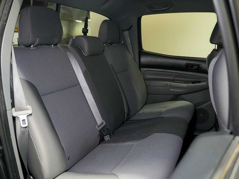 Used 2013 Toyota Tacoma PreRunner w/ TRD Sport Pkg RWD image 19