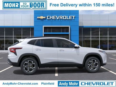 New 2026 Chevrolet Trax LT w/ Driver Confidence Package image 5