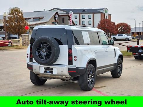 Used 2025 Land Rover Defender 110 S image 6