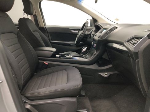 Used 2016 Ford Edge SE image 21