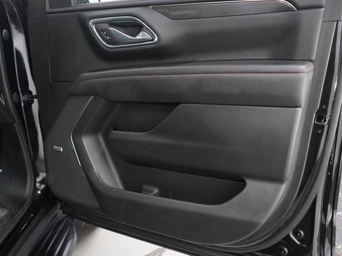 Used 2023 Chevrolet Suburban RST w/ Luxury Package AWD/4WD image 9