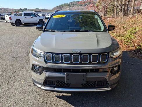 Certified 2022 Jeep Compass Limited image 9