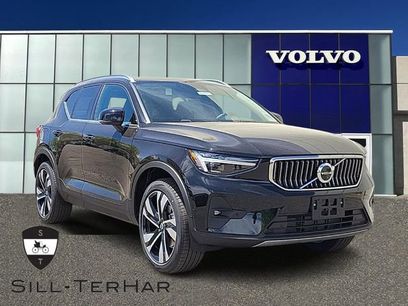 New 2025 Volvo XC40 B5 Ultra w/ Climate Package